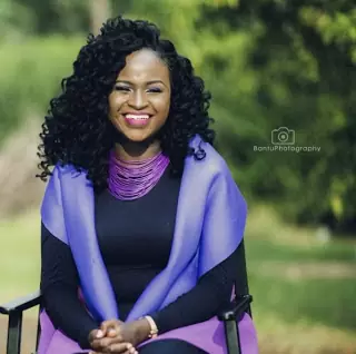 Mercy Masika - Simama Jitukuze