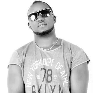 Audio: Hussein Machozi Ft. AY – Full Shangwe Remix (Mp3 Download)