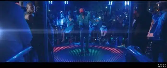 VIDEO: Fally Ipupa - Tout le monde Danse (Mp4 Download)