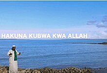 VIDEO: Mzee Yussuf - Hakuna Kubwa Kwa Allah (Mp4 Download)