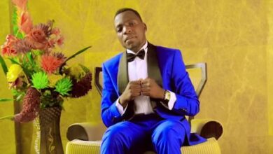 VIDEO: Fabian Modern Ft. Upendo Nkone - Nataka Nikuone Yesu (Mp4 Download) - KibaBoy