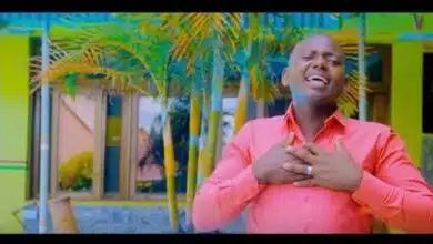 VIDEO: Joseph Ndambo - Kaa Nami Bwana (Mp4 Download)