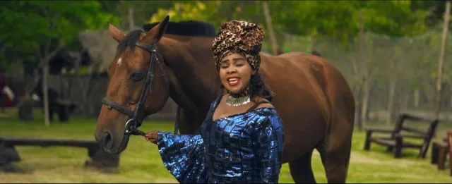 VIDEO: Saida Karoli x Mr. Ozz B Ft. D & B – PESA (Mp4 Downoad)