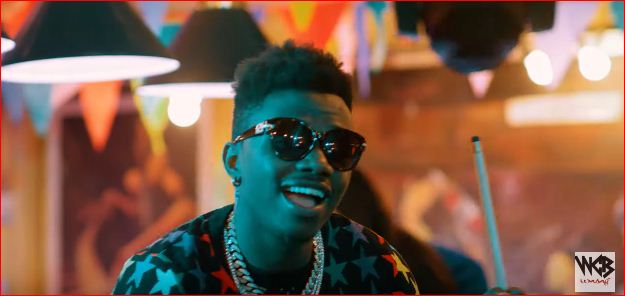 VIDEO: Rayvanny Ft Mayorkun - Gimi Dat (Mp4 Download) - KibaBoy