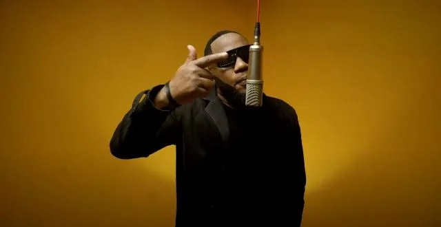 VIDEO: Izzo Bizness - Ma Nigga - ( A Konektd Session ) (Mp4 Download)