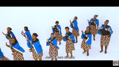 VIDEO: Neema Gospel Choir, AIC Chang'ombe - Muumba Wa Miisho (Mp4 Download) - KibaBoy