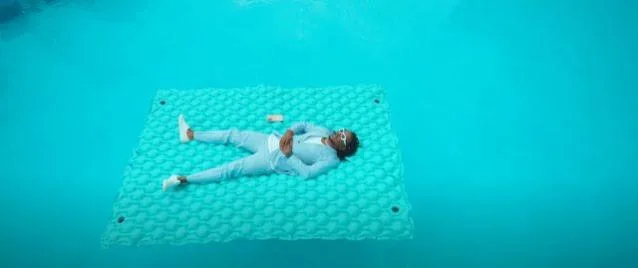 VIDEO: Nyashinski Ft Chris Kaiga - Hapo Tu (Mp4 Download)