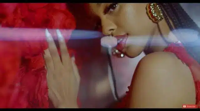 VIDEO: Meddy - Carolina (Mp4 Download)