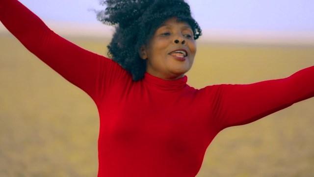 VIDEO: Rose Muhando - Miamba Imepasuka (Mp4 Download) - KibaBoy