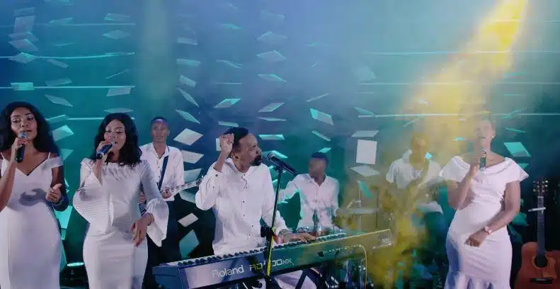 VIDEO: Goodluck Gozbert - Wastahili Sifa (Mp4 Download)