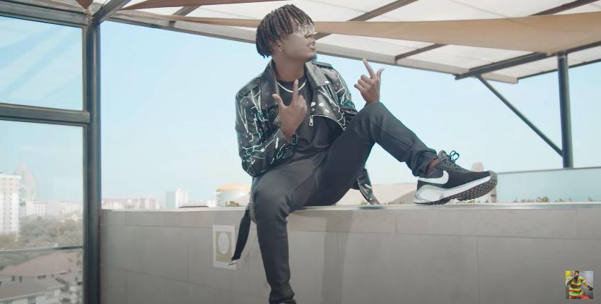 VIDEO: Willy Paul Ft Miss P - Fall In Love (Mp4 Download) - KibaBoy