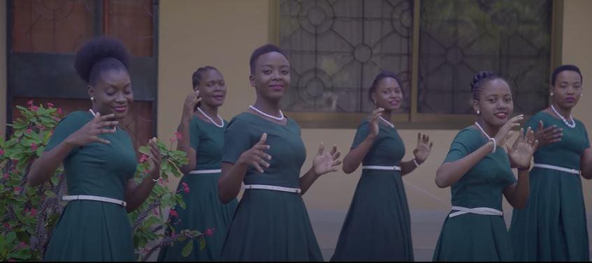 VIDEO: Neema Gospel Choir, AIC Chang'ombe - Kutembea na Yesu (Mp4 Download) - KibaBoy