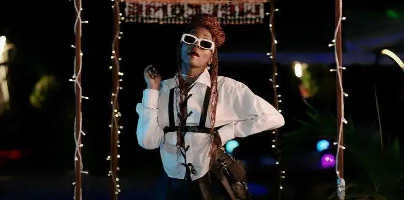 VIDEO: Chege Ft. Saraphina - Sinsima (Mp4 Download)