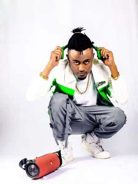 Audio: Moni Centrozone Ft Slimsal - 458 (Mp3 Download)