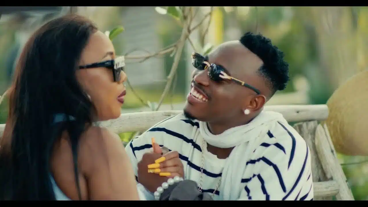 VIDEO: Amber Lulu Ft. Kayumba - Halichachi (Mp4 Download)
