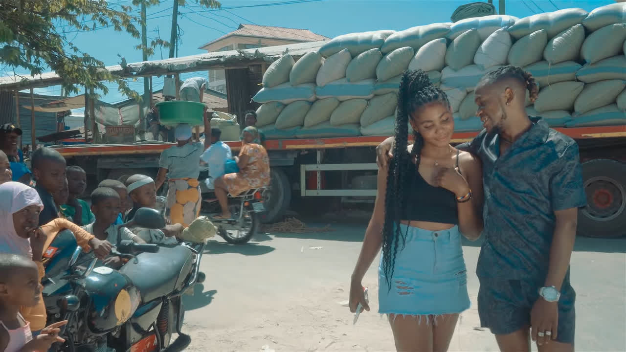 VIDEO: Seneta Kilaka - Malavidavi (Mp4 Download) - KibaBoy