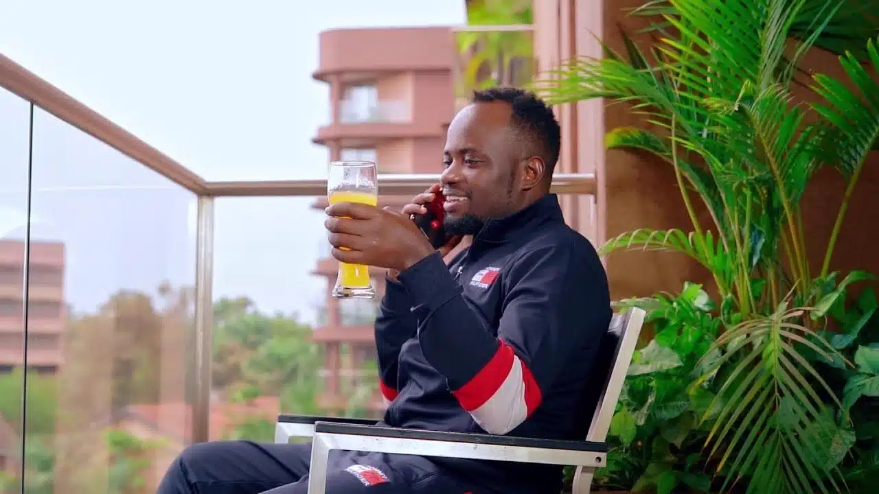 VIDEO: David Lutalo Ft. Shakira Shakiraa - Am in Love (Mp4 Download)