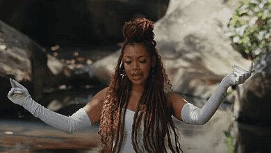 VIDEO: Lyyn - Mteke (Mp4 Download)