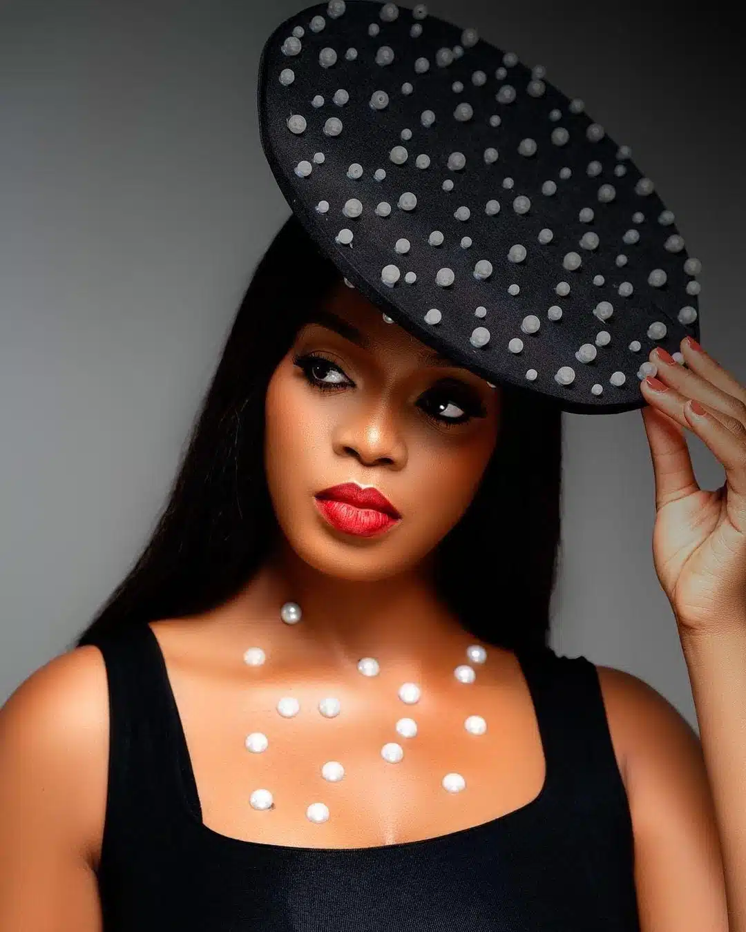 Genevieve Ft Chino Kidd - Kaa Mbali