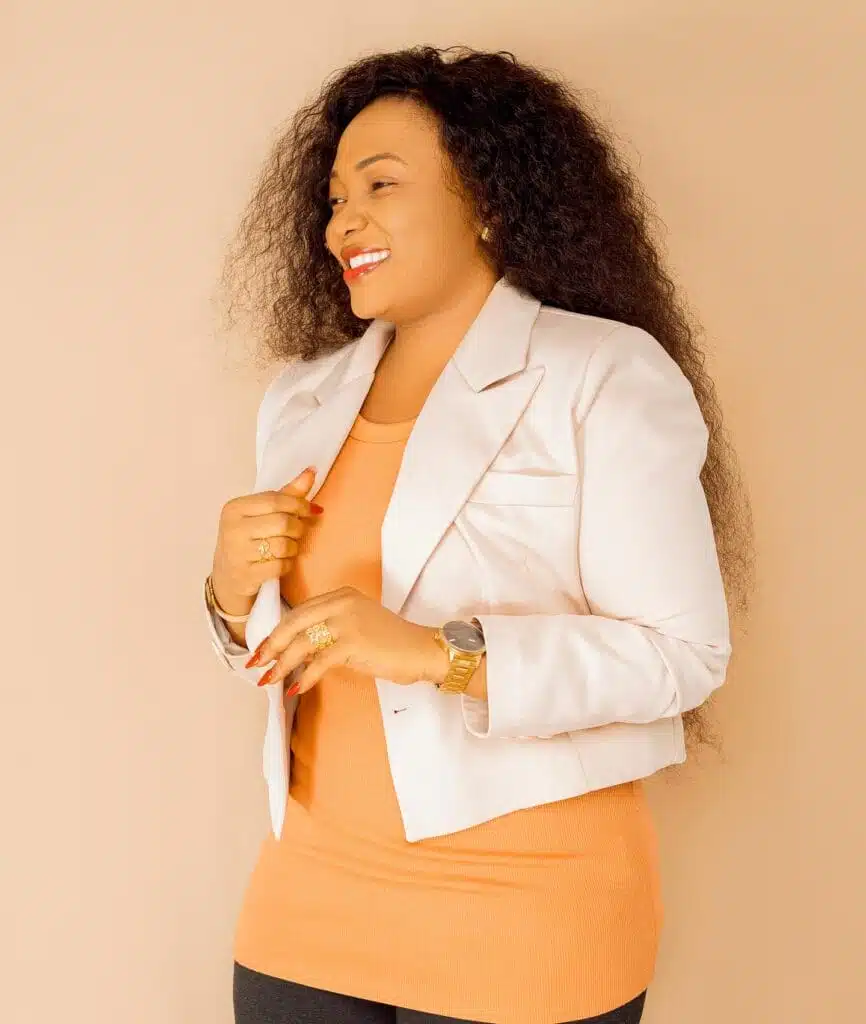 Martha Mwaipaja - SIOGOPI