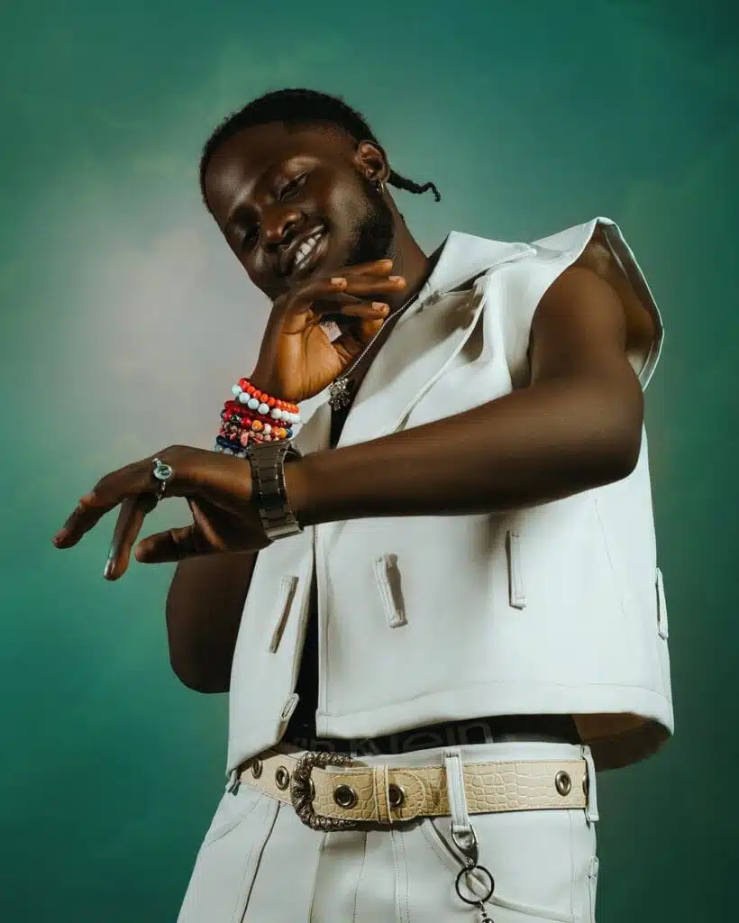 Bruce Africa ft. Country Wizzy - Woloto