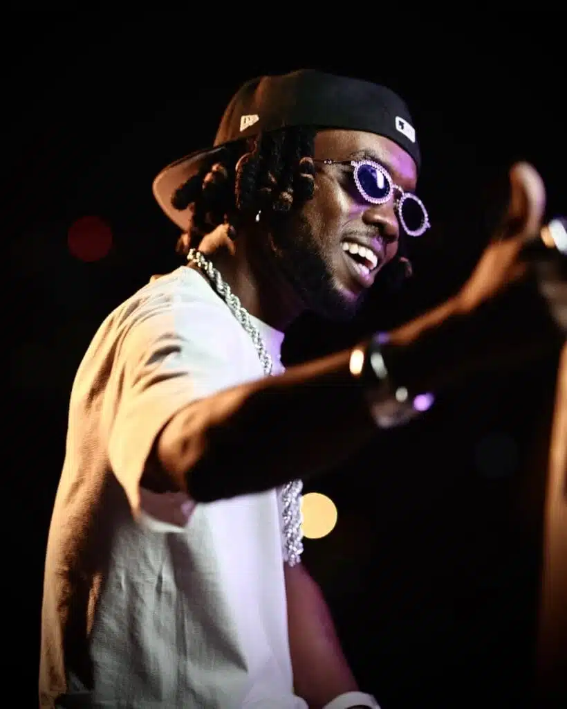 Damian Soul Ft. Young Lunya - Natural