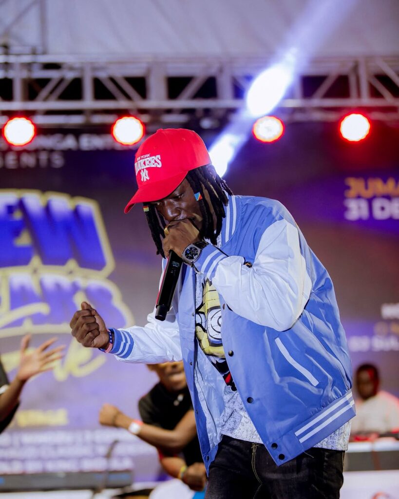 Jay Combat – Hakuna Boss 1 Jay Combat – Hakuna Boss