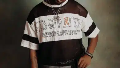 Robby Vibe ft Novoh - Nikuimbie