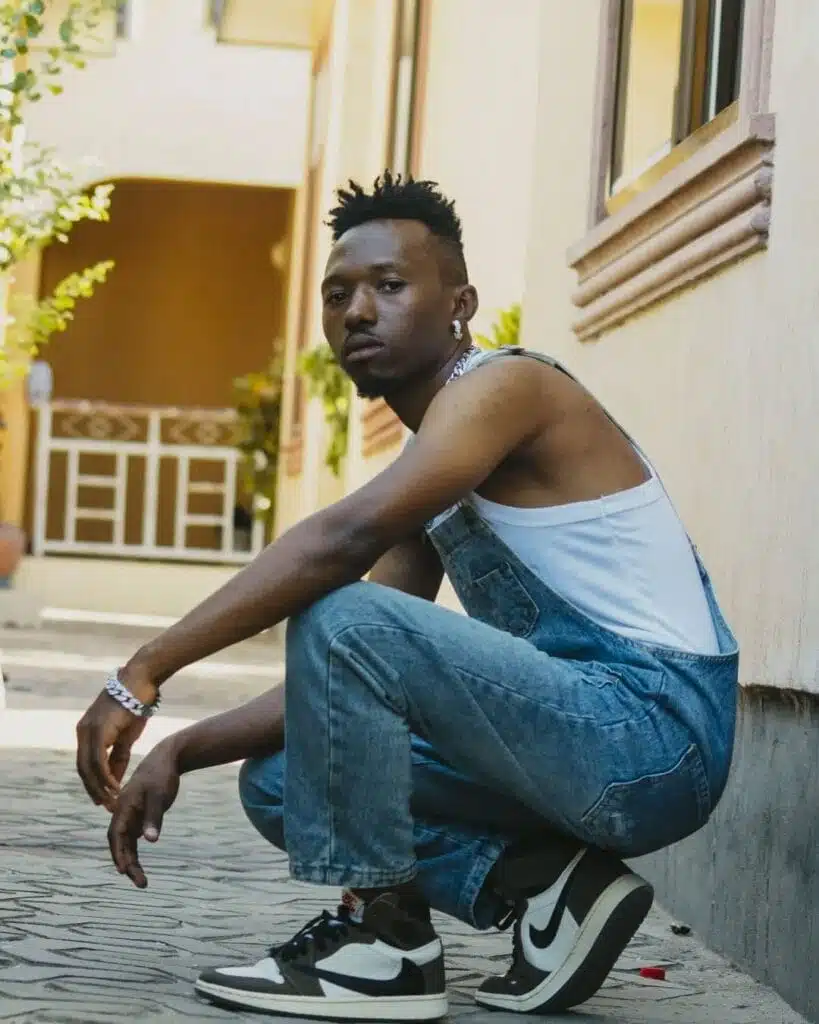 Sam Mapesa Ft Promise Nyota, GX Gamba & Rapee Pesa - Naweza