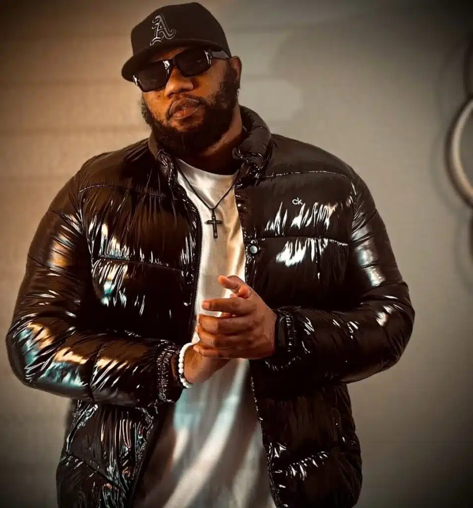 Izzo Bizness Ft Billnass - Na Bado