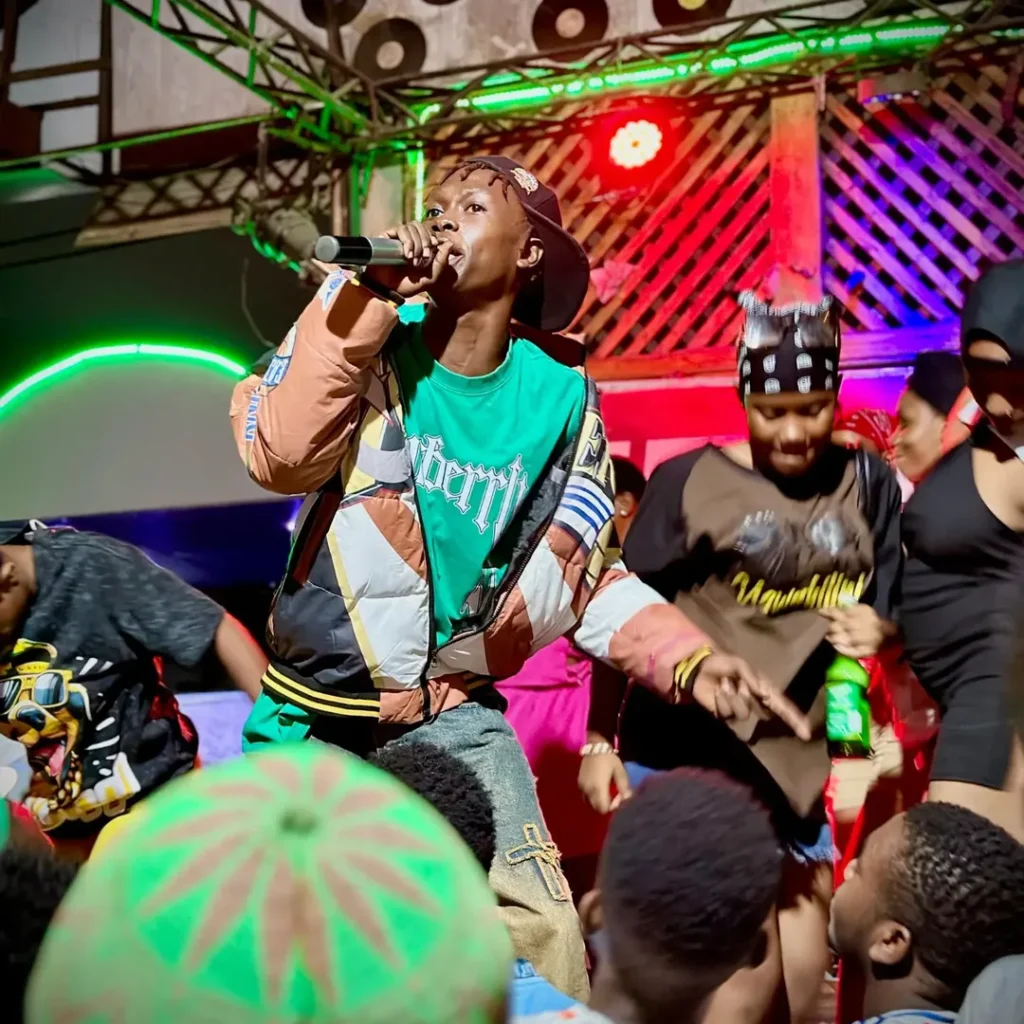 Mbwido Ft. Chief Killer - Nipe Mbwido Ft. Chief Killer - Nipe