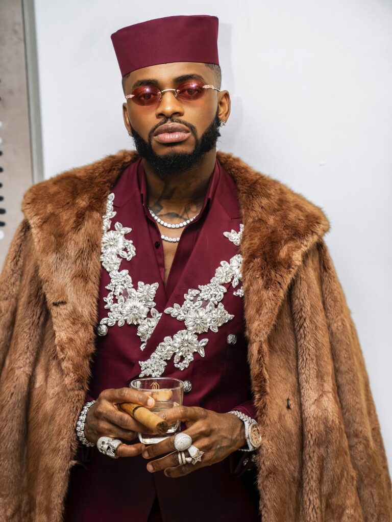 AUDIO Diamond Platnumz - Babu ft Masterpiece_Yvk | Mp3 Download Diamond Platnumz - Babu ft Masterpiece_Yvk