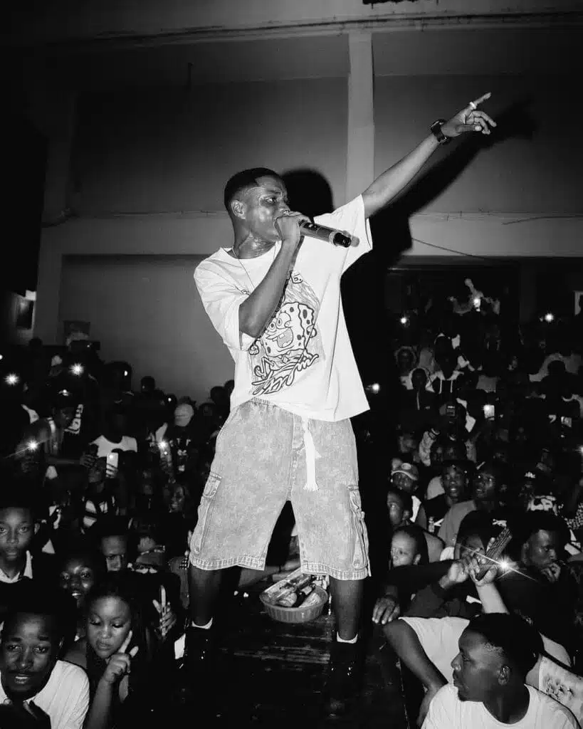 Emp Records Ft Dogo Paten - MUNGU BABA