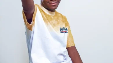 Kiluza Fanani - Mwambie