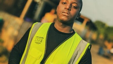 Scar Punch Ft D Brack - Acha Nitambe (Prod Kibega)