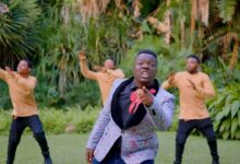 Dr Annoint Amani - HUYO NI MBWA TU