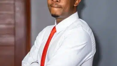 Endru G ft Chege - Akiniona