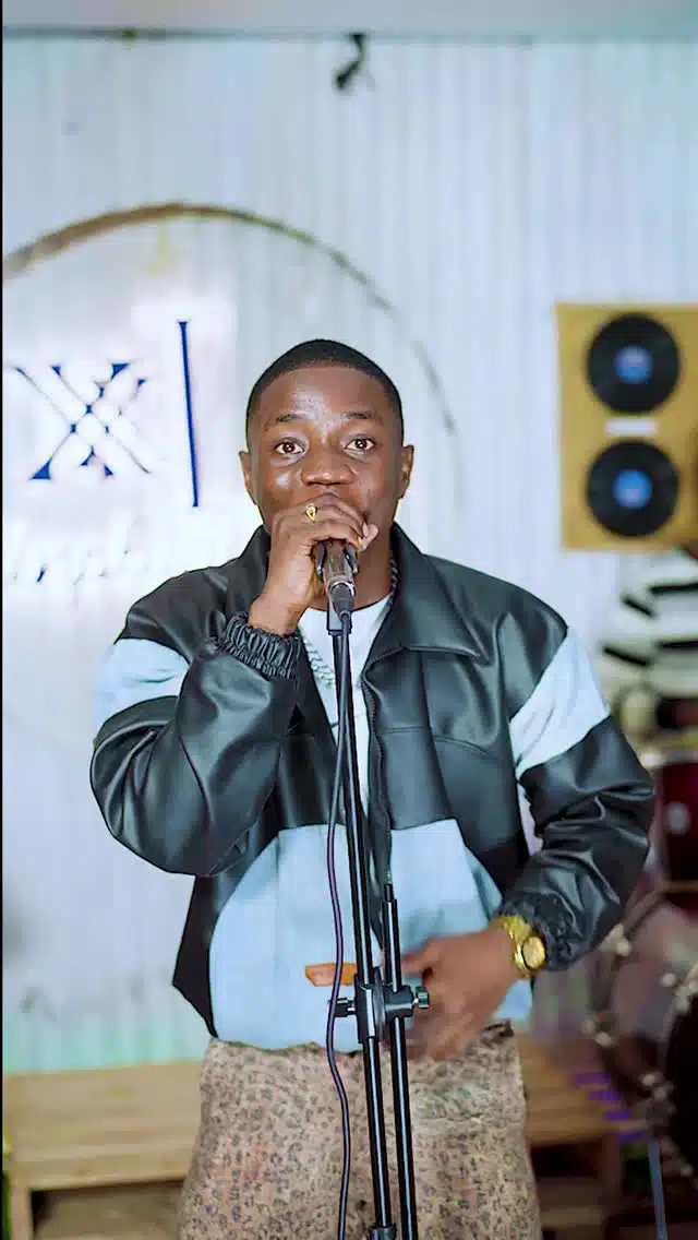 Dogo Paten - Nishakuzoea