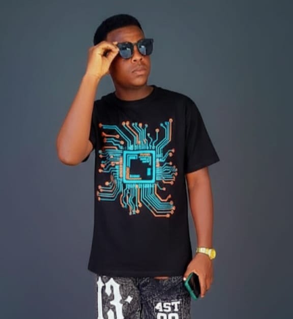 Shadow Voice - Naishiwa Hamu