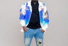 Msaga Sumu - Mshikilie