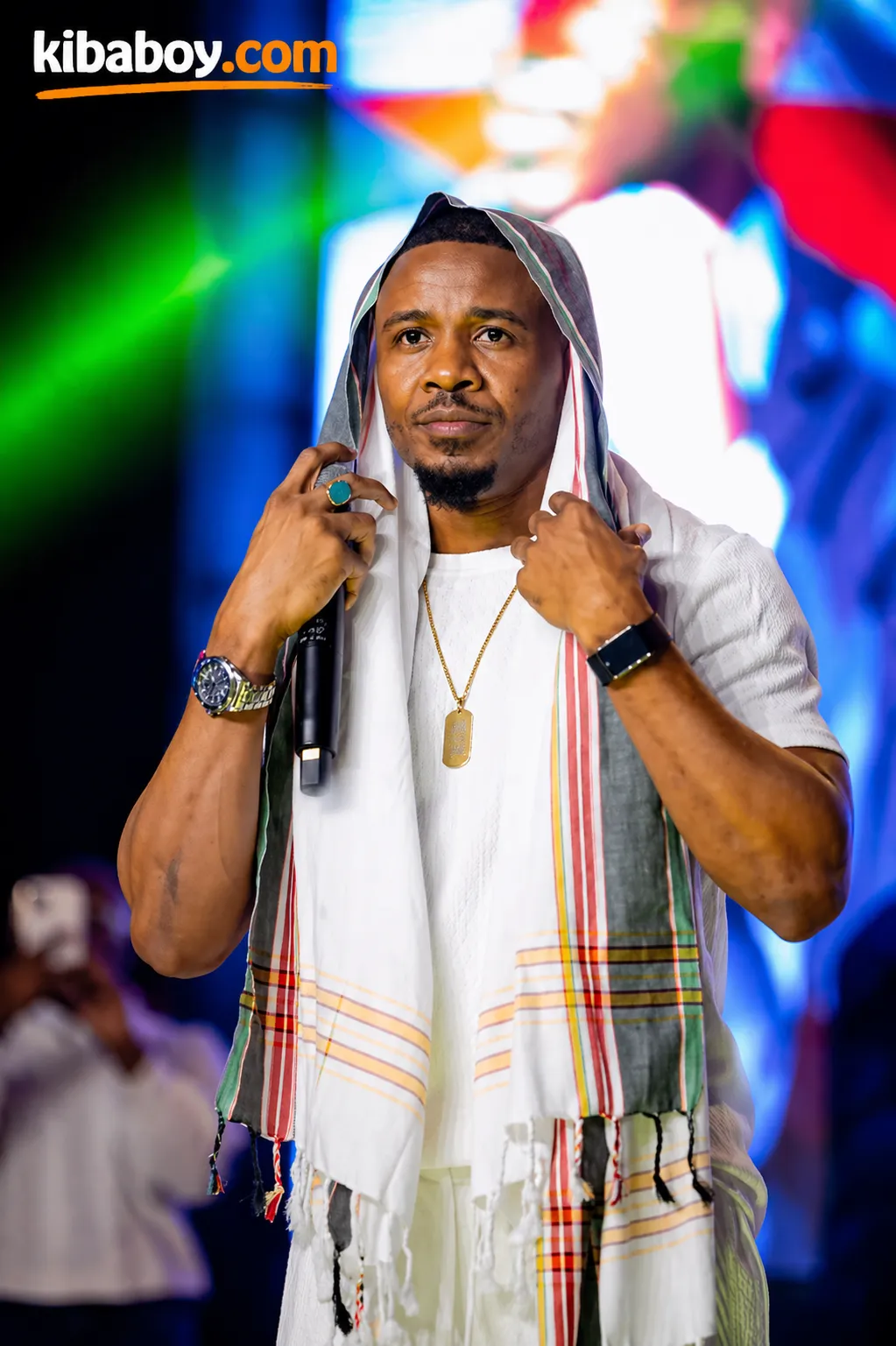 Alikiba Ft Mbosso - Bhuju