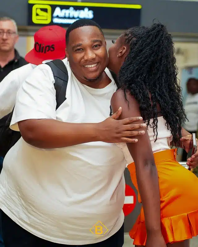 Dj D Ommy ft Rasco Sembo & Dogo Dee - Mboga Moja