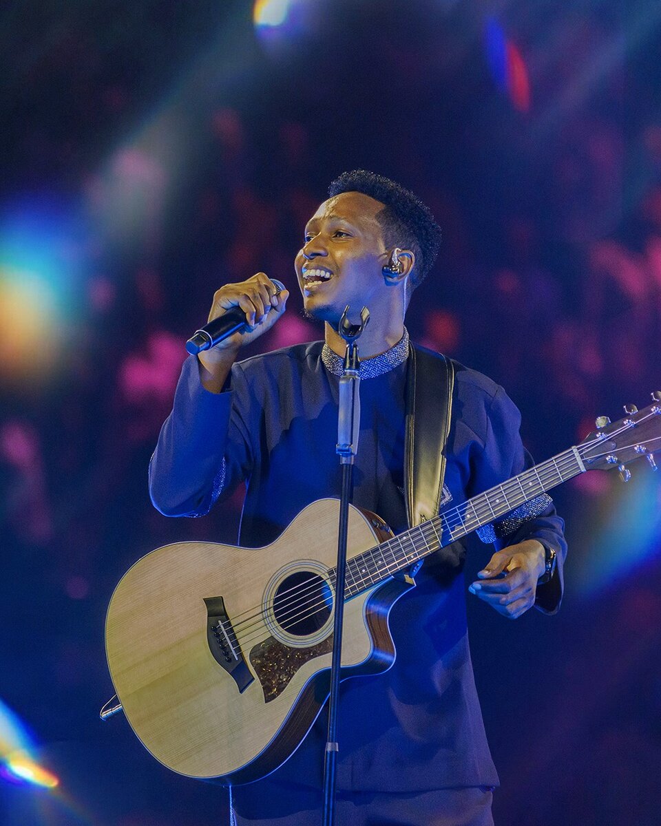 Israel Mbonyi - Unigeukie