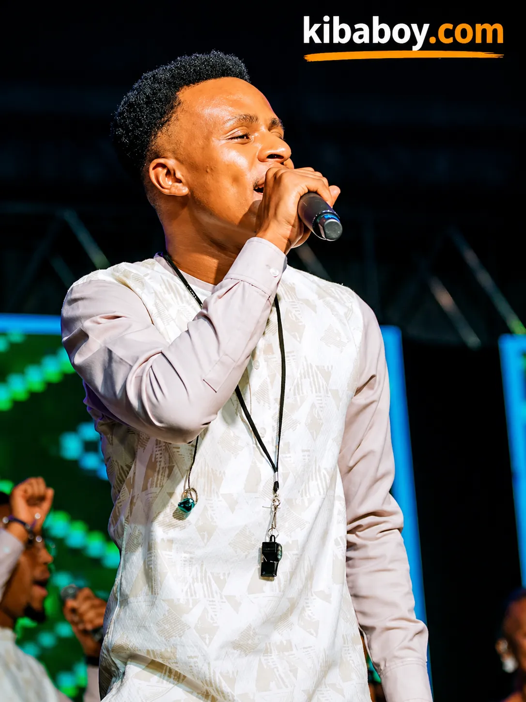Neema Gospel Choir Ft. Paul Clement - Sijawahi Shinda