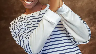 Volly Khan Ft. Sunny Voice & Ibra Malume - Sumu Ya Penzi